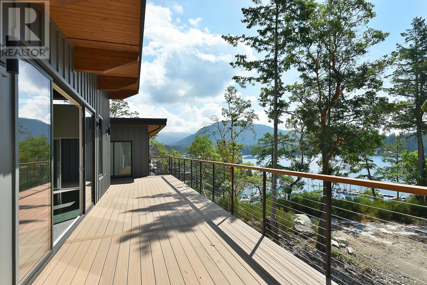 13246 Pinehaven Heights, Garden Bay, British Columbia  V0N 1S1 - Photo 19 - R3015103
