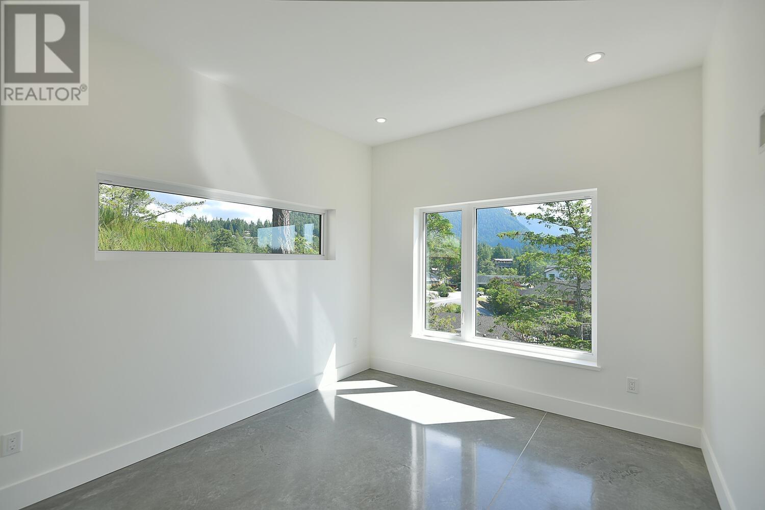 13246 Pinehaven Heights, Garden Bay, British Columbia  V0N 1S1 - Photo 27 - R3015103