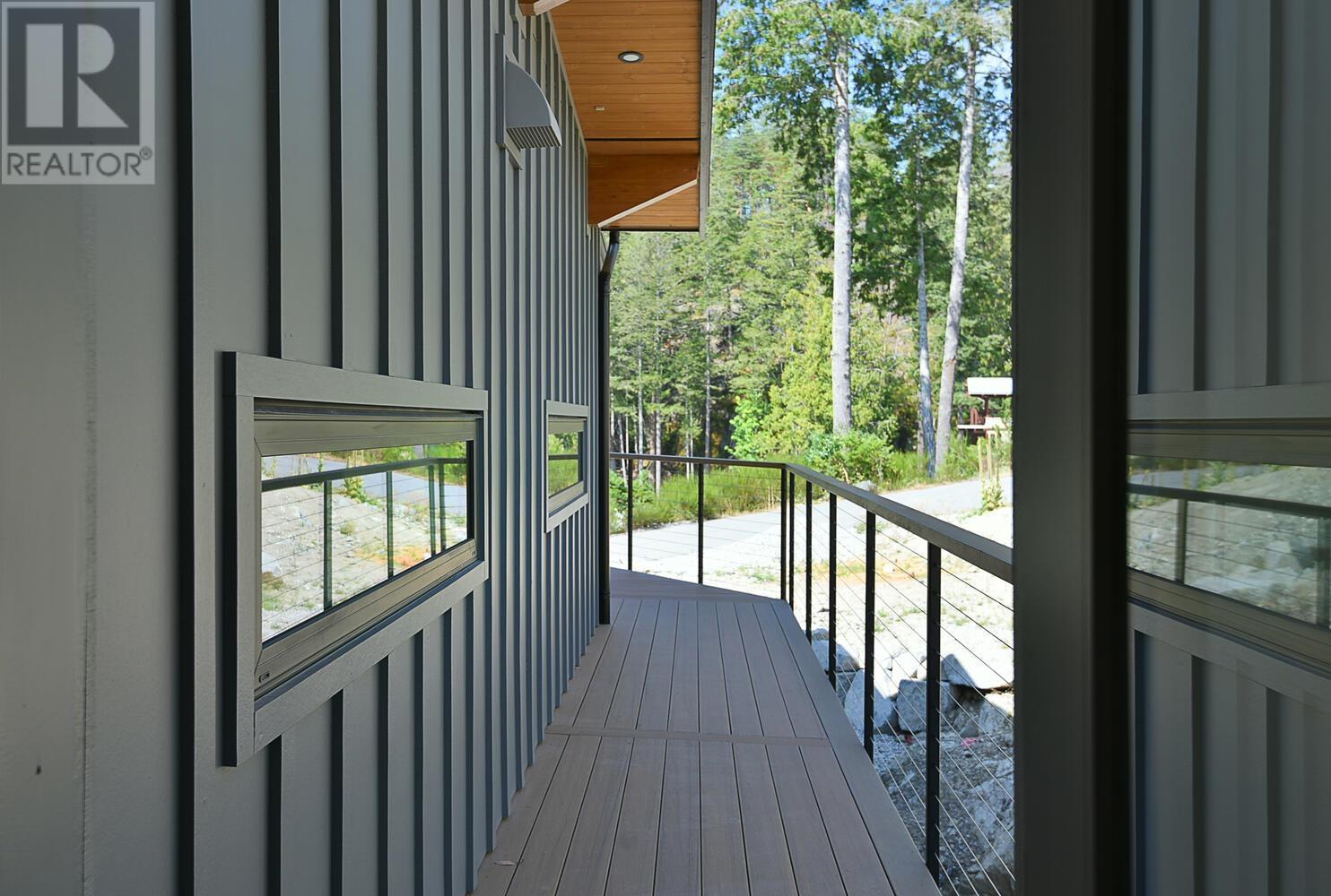 13246 Pinehaven Heights, Garden Bay, British Columbia  V0N 1S1 - Photo 36 - R3015103