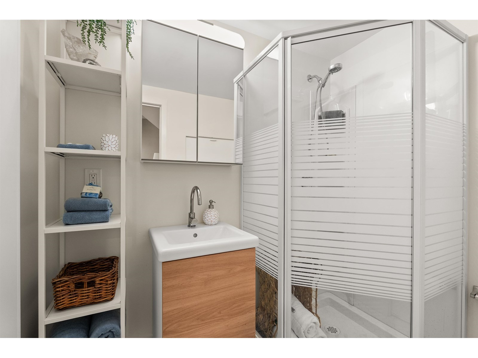 4 14985 Victoria Avenue, White Rock, British Columbia  V4B 1G2 - Photo 30 - R3012067
