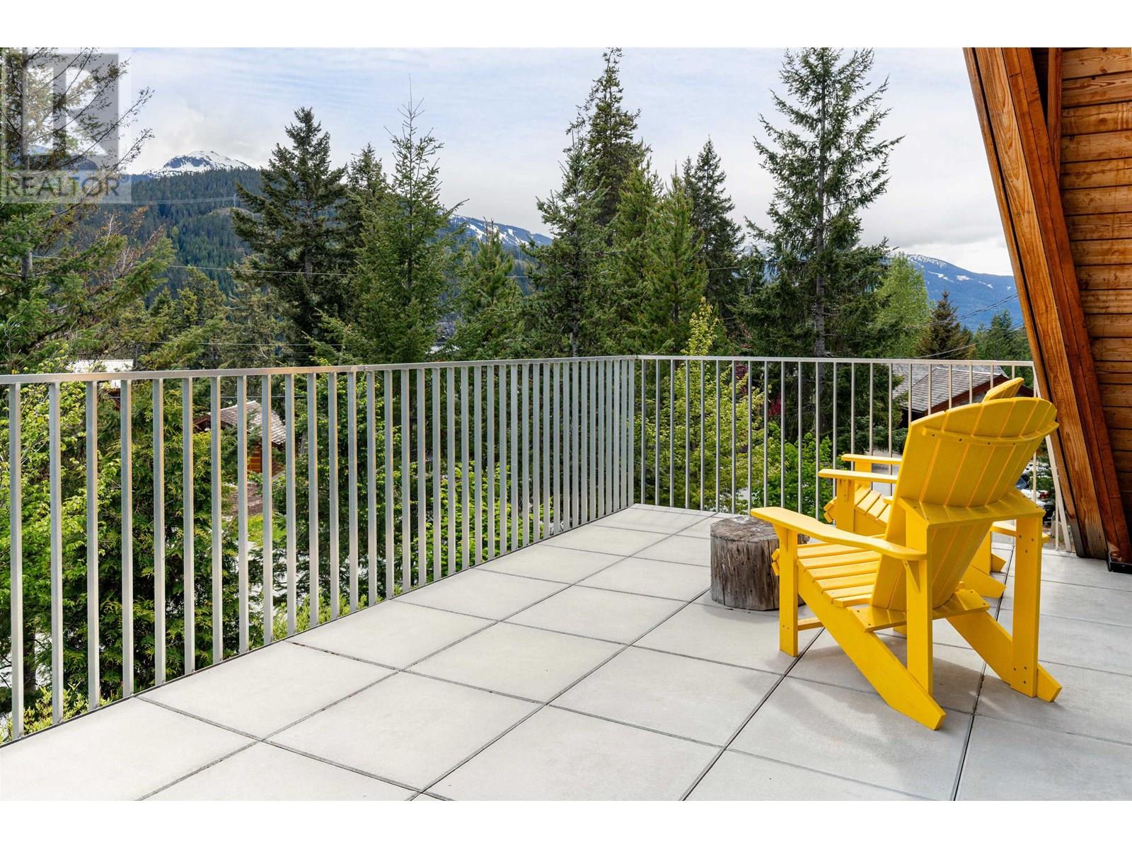 9501 Emerald Drive, Whistler, British Columbia  V8E 0G5 - Photo 6 - R2979718