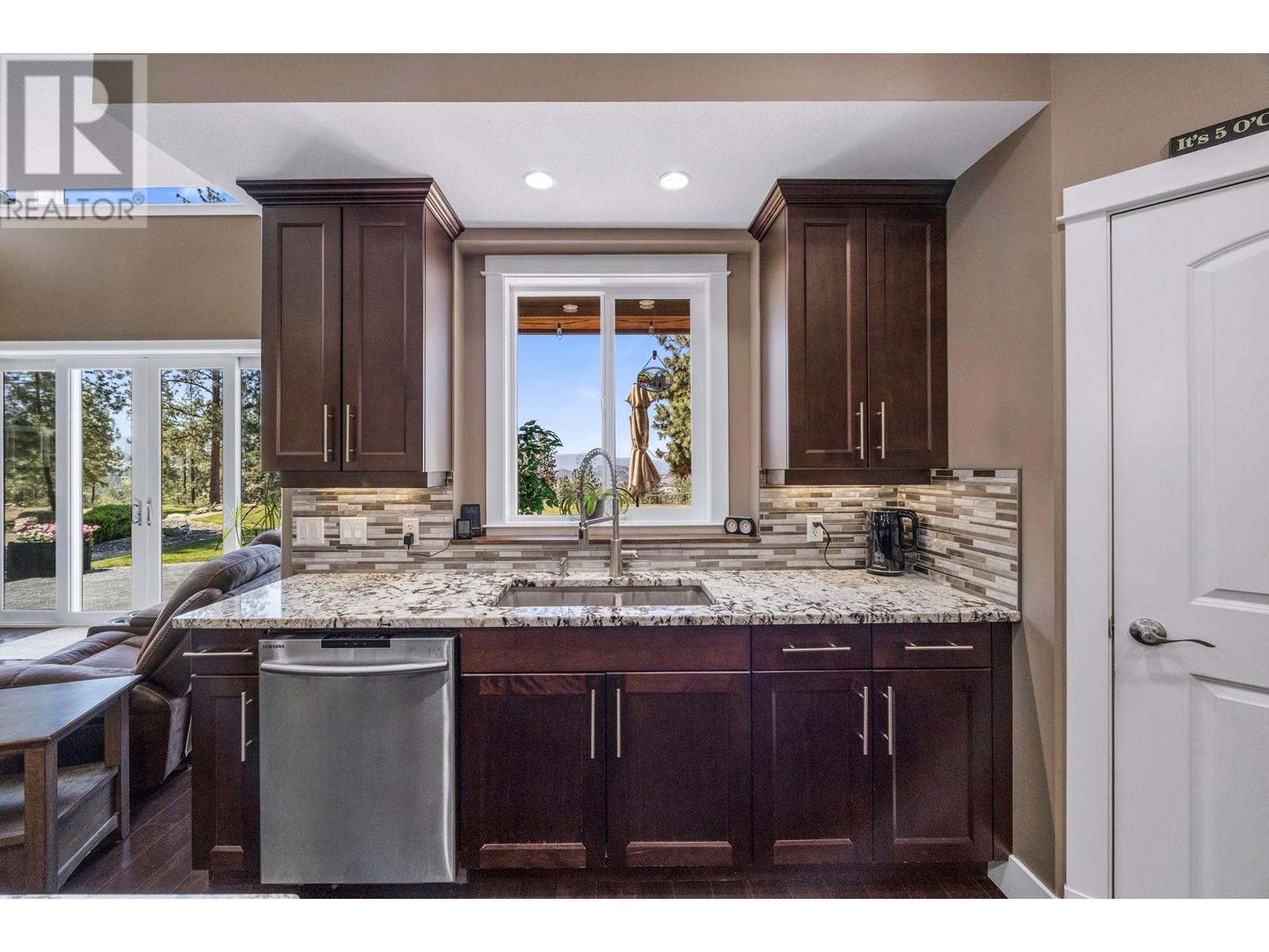 6281 Postill Lake Road, Kelowna, British Columbia  V1X 7V3 - Photo 12 - 10351946