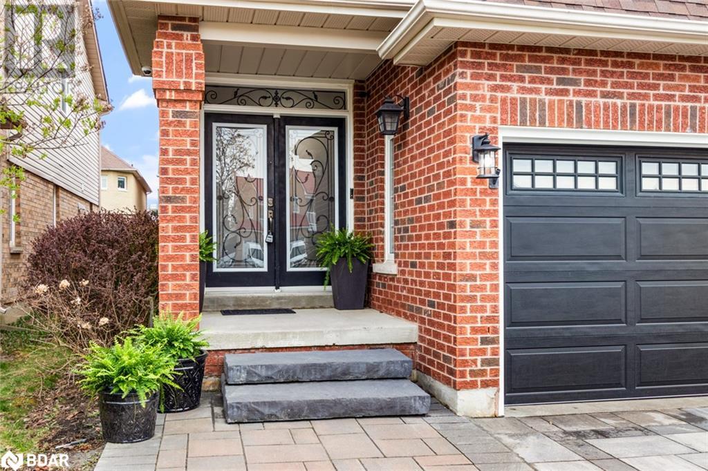 609 Mcbean Avenue, Newmarket, Ontario  L3X 2L5 - Photo 9 - 40726647