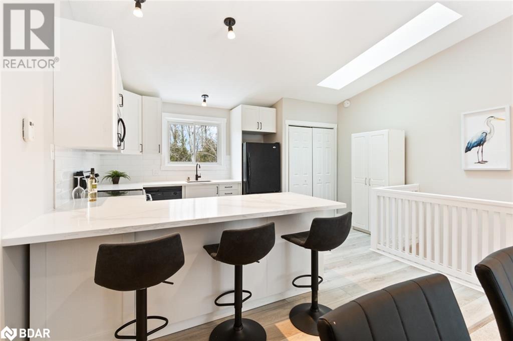 12 Dawson Drive Unit# 403, Collingwood, Ontario  L9Y 5B4 - Photo 3 - 40726579