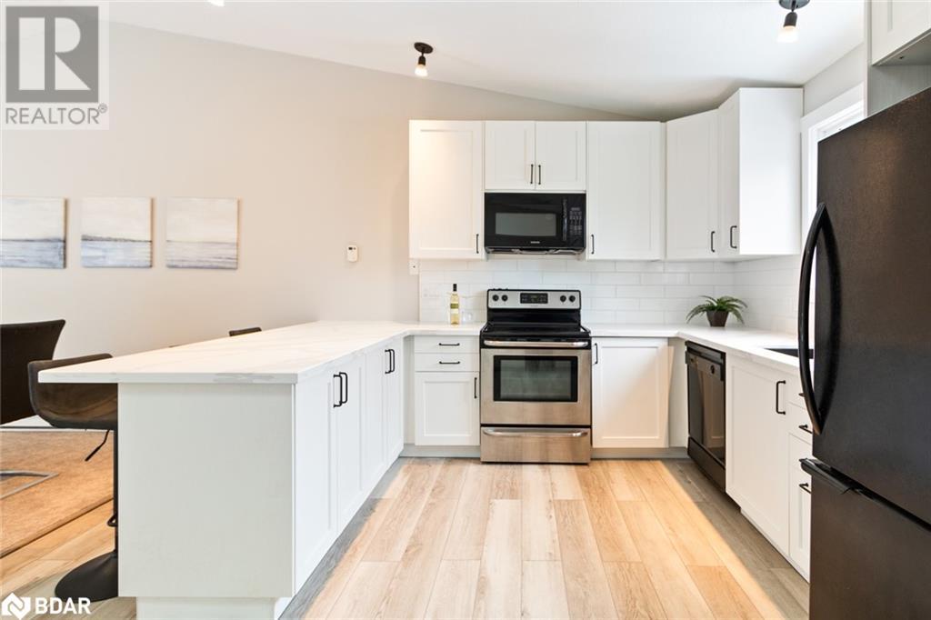 12 Dawson Drive Unit# 403, Collingwood, Ontario  L9Y 5B4 - Photo 6 - 40726579
