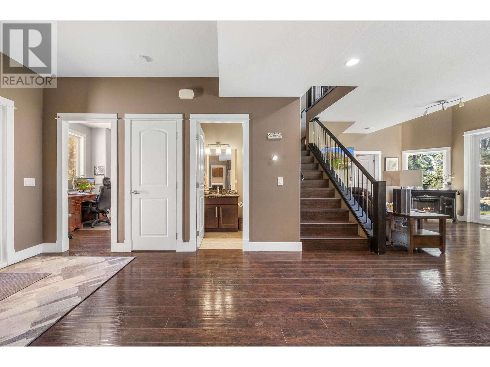 6281 Postill Lake Road, Kelowna, British Columbia  V1X 7V3 - Photo 17 - 10351946