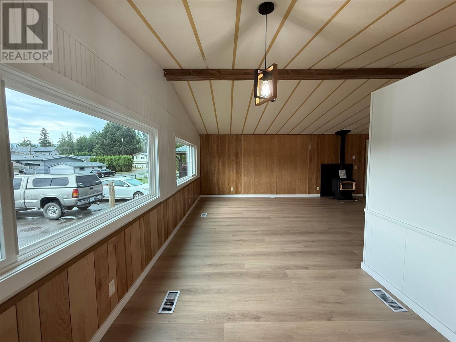 537 Begbie Road Unit# 17, Tappen, British Columbia  V0E 2X1 - Photo 5 - 10351950