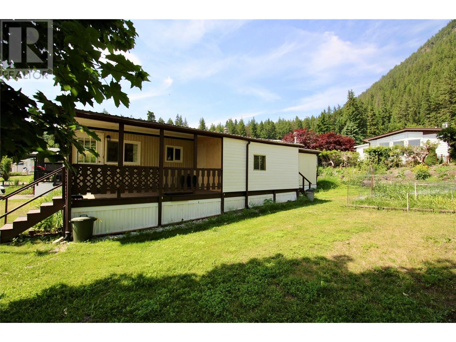 537 Begbie Road Unit# 17, Tappen, British Columbia  V0E 2X1 - Photo 28 - 10351950