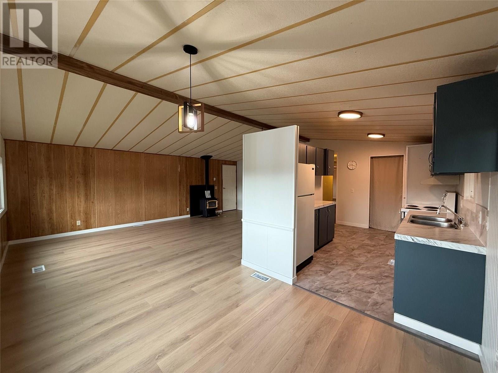 537 Begbie Road Unit# 17, Tappen, British Columbia  V0E 2X1 - Photo 4 - 10351950