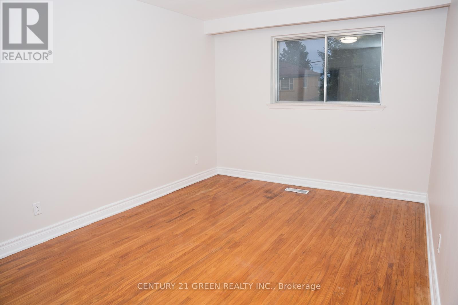 Upper - 238 Vauxhall Drive, Toronto (Dorset Park), Ontario  M1P 1R7 - Photo 13 - E12083325