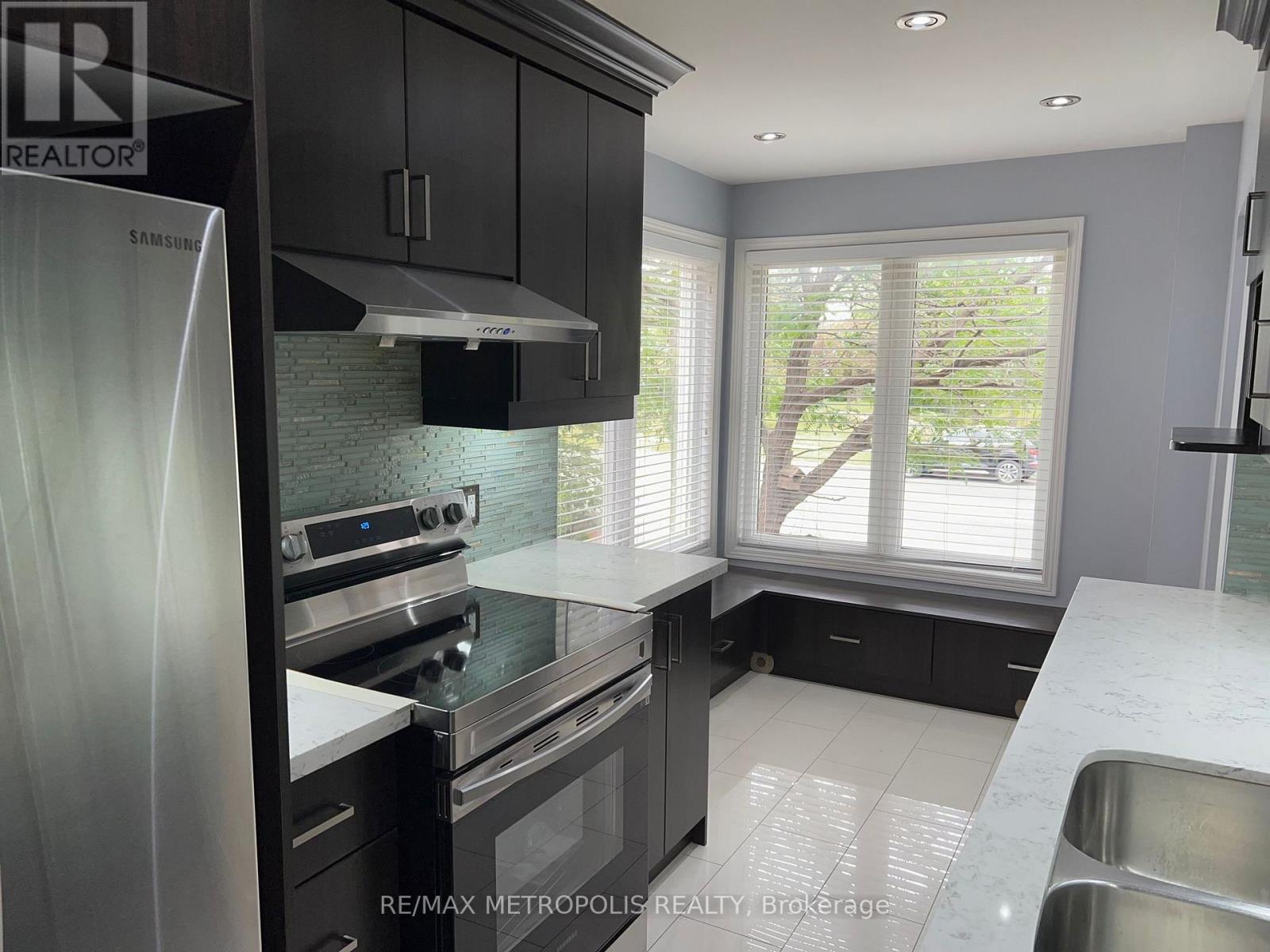 909 - 29 Rosebank Drive, Toronto, Ontario  M1B 5Y7 - Photo 8 - E12217567