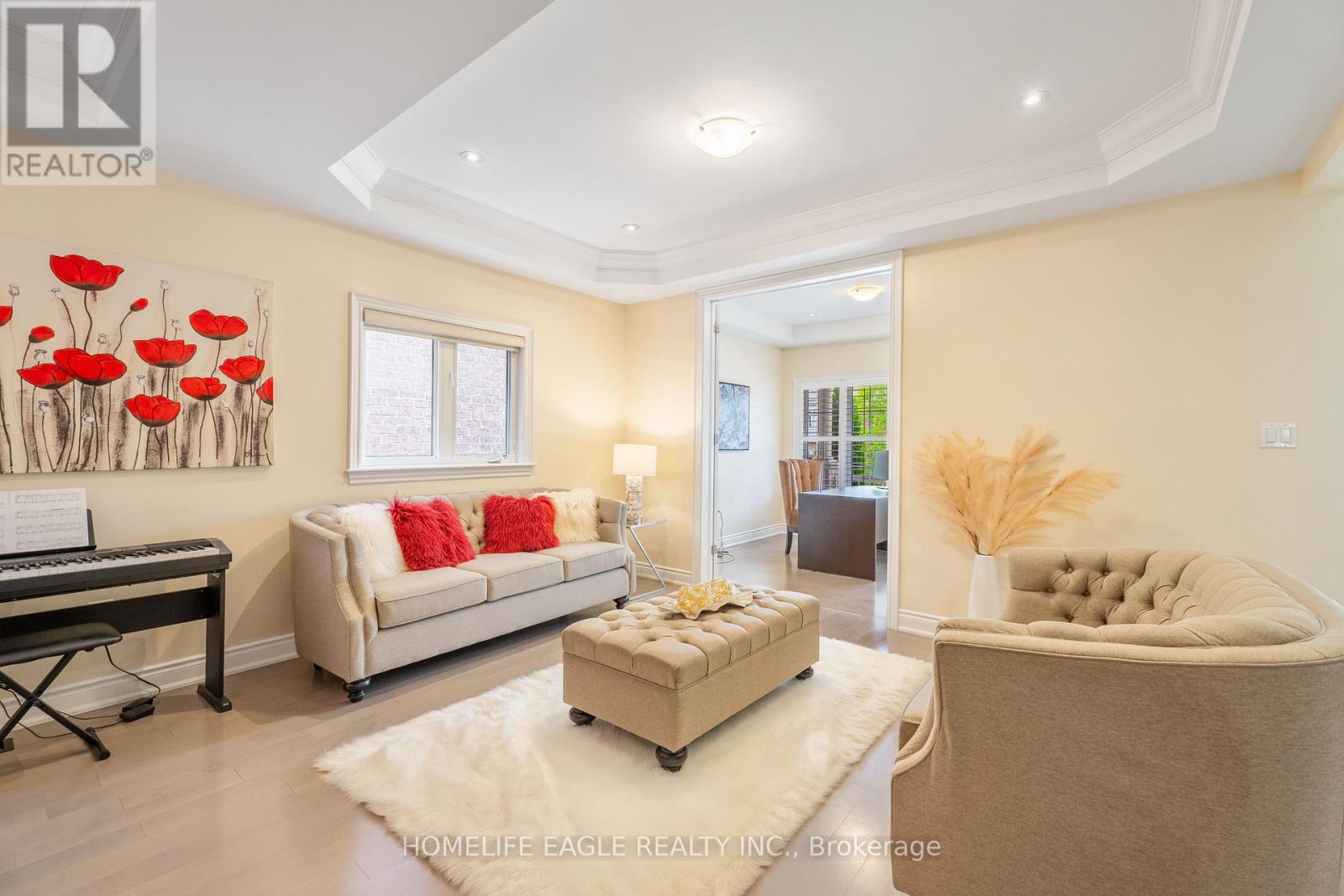 218 Frederick Curran Lane, Newmarket, Ontario  L3X 3J2 - Photo 4 - N12217560