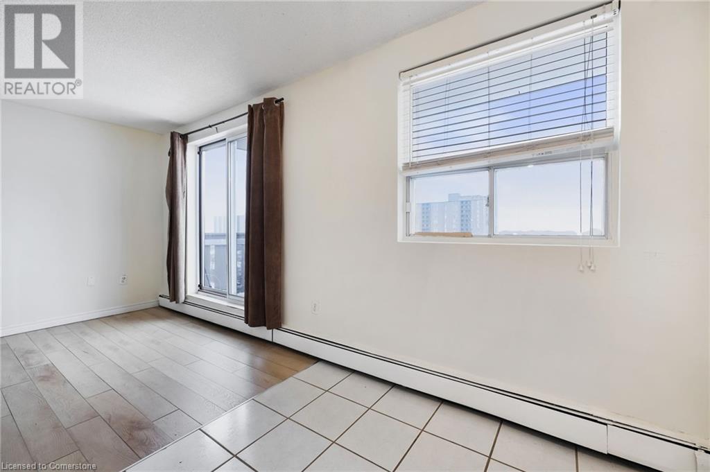 851 Queenston Road Unit# 802, Hamilton, Ontario  L8G 1B4 - Photo 15 - 40740885