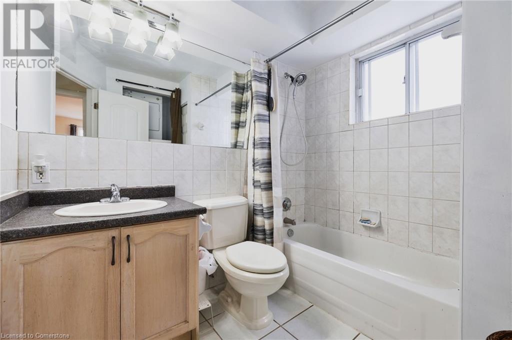 851 Queenston Road Unit# 802, Hamilton, Ontario  L8G 1B4 - Photo 21 - 40740885