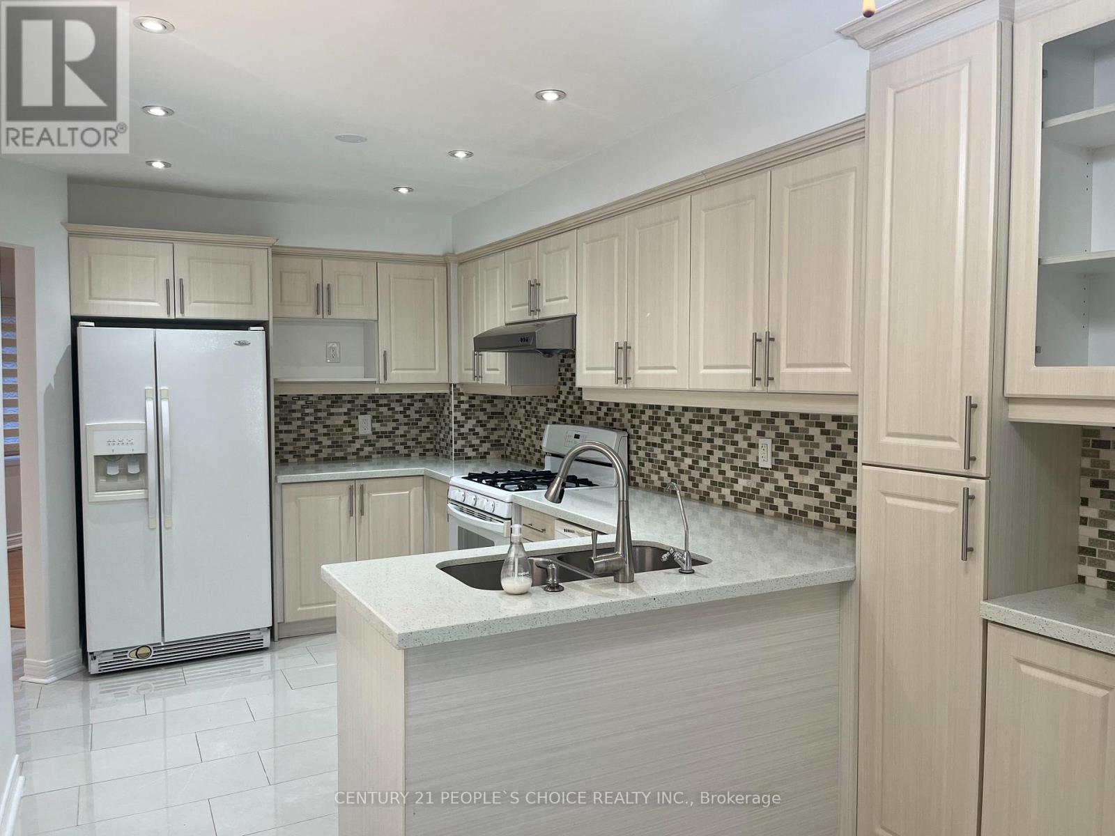50 - 3600 Colonial Drive, Mississauga (Erin Mills), Ontario  L5L 5P5 - Photo 3 - W12217562