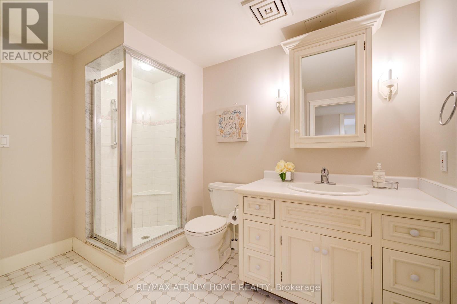 223 Trelawn Avenue, Oakville (Mo Morrison), Ontario  L6J 4R3 - Photo 30 - W12217576