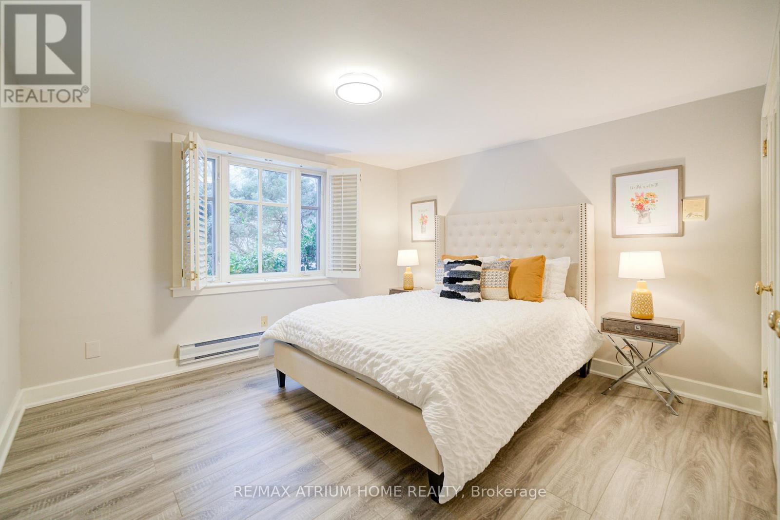 223 Trelawn Avenue, Oakville (Mo Morrison), Ontario  L6J 4R3 - Photo 31 - W12217576