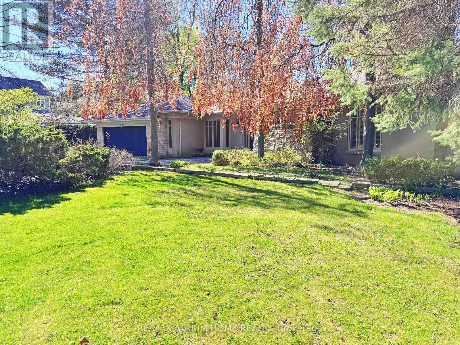 223 Trelawn Avenue, Oakville (Mo Morrison), Ontario  L6J 4R3 - Photo 34 - W12217576