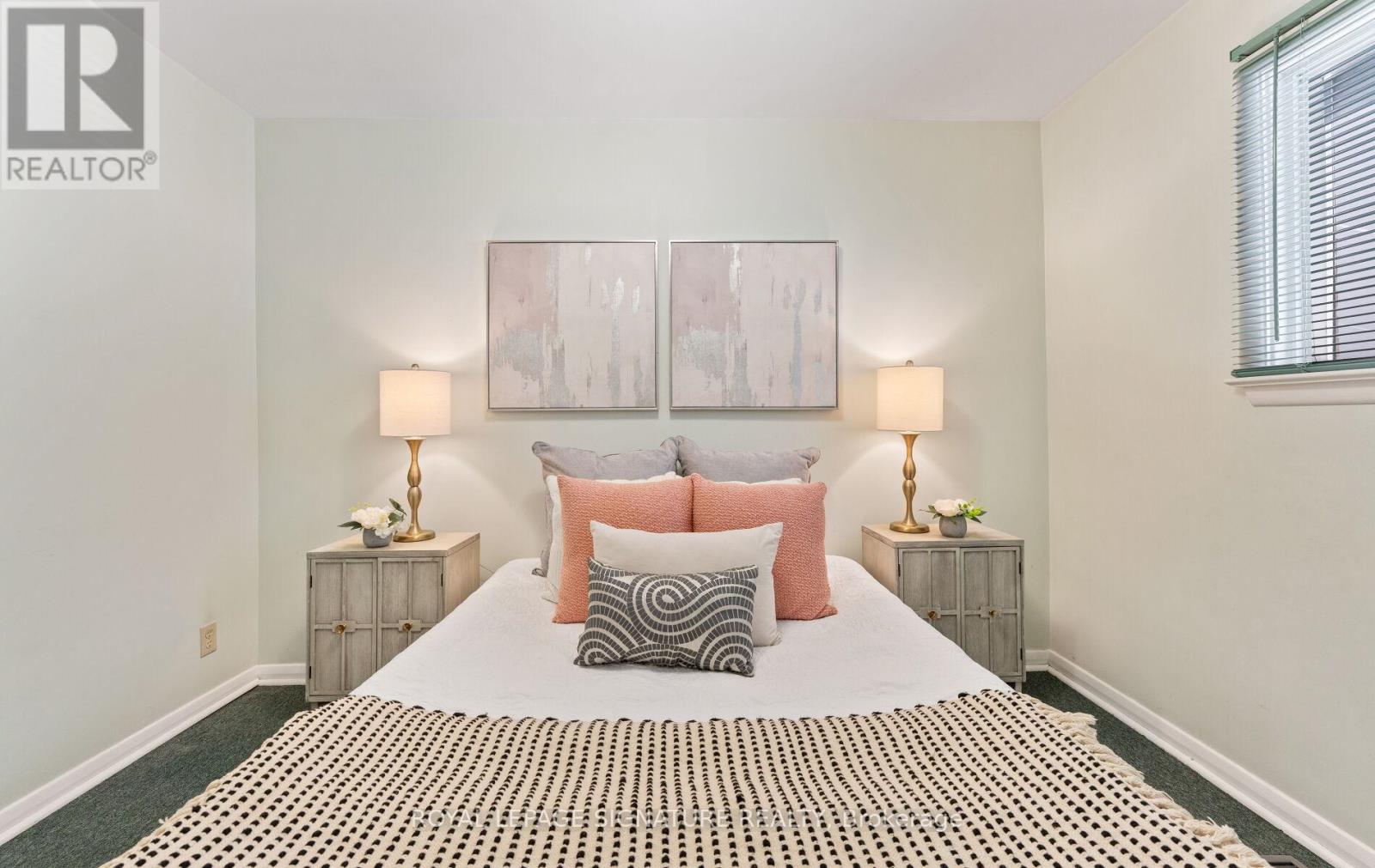 92 Inverdon Road, Toronto, Ontario  M9C 4M1 - Photo 17 - W12217579