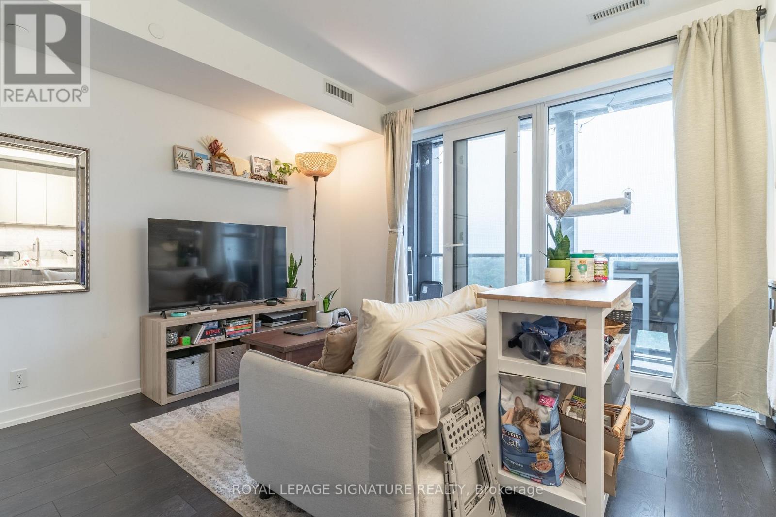 1709 - 2020 Bathurst Street, Toronto (Humewood-Cedarvale), Ontario  M5P 0A6 - Photo 9 - C12217553