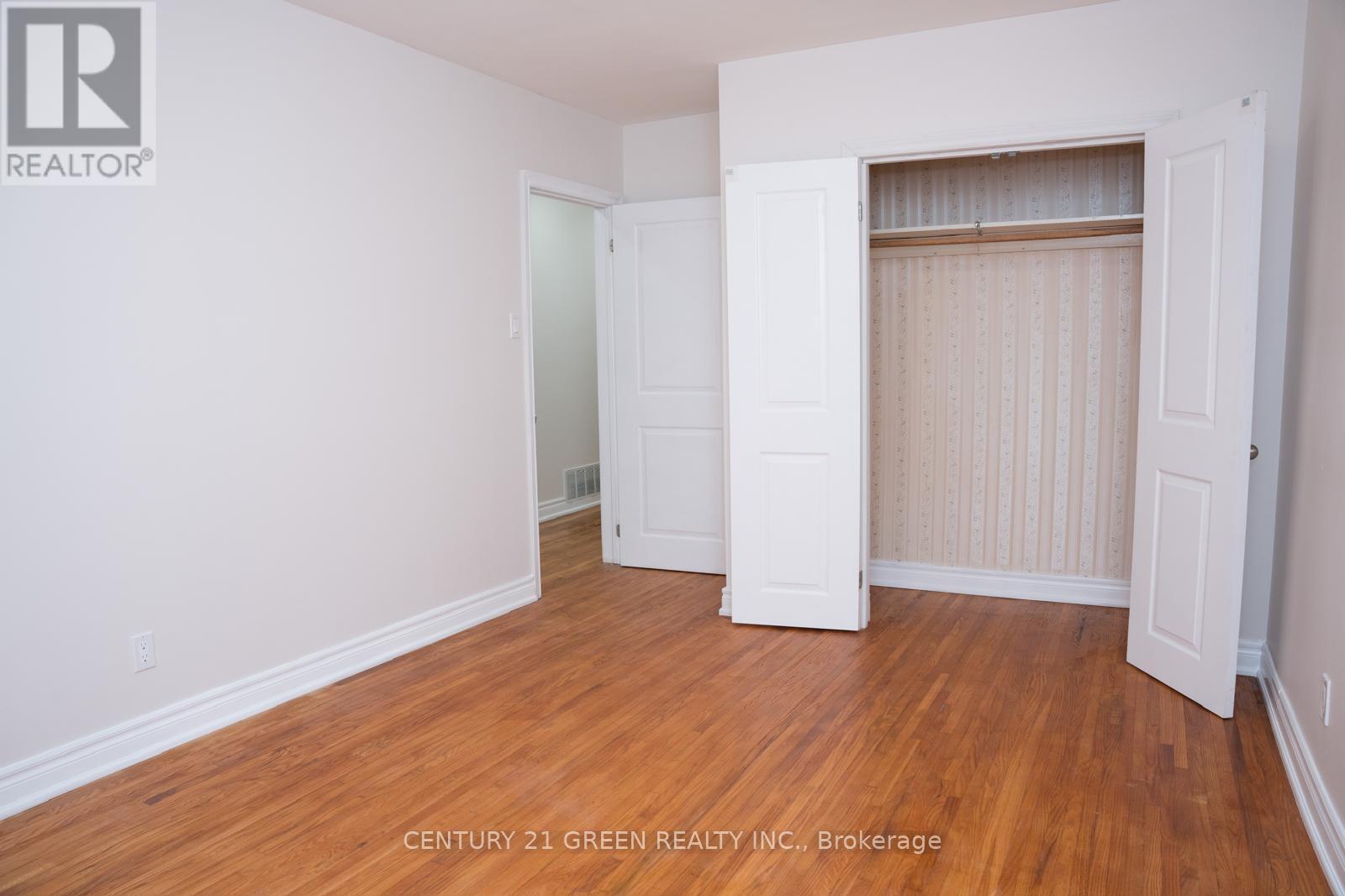 Upper - 238 Vauxhall Drive, Toronto (Dorset Park), Ontario  M1P 1R7 - Photo 7 - E12083325