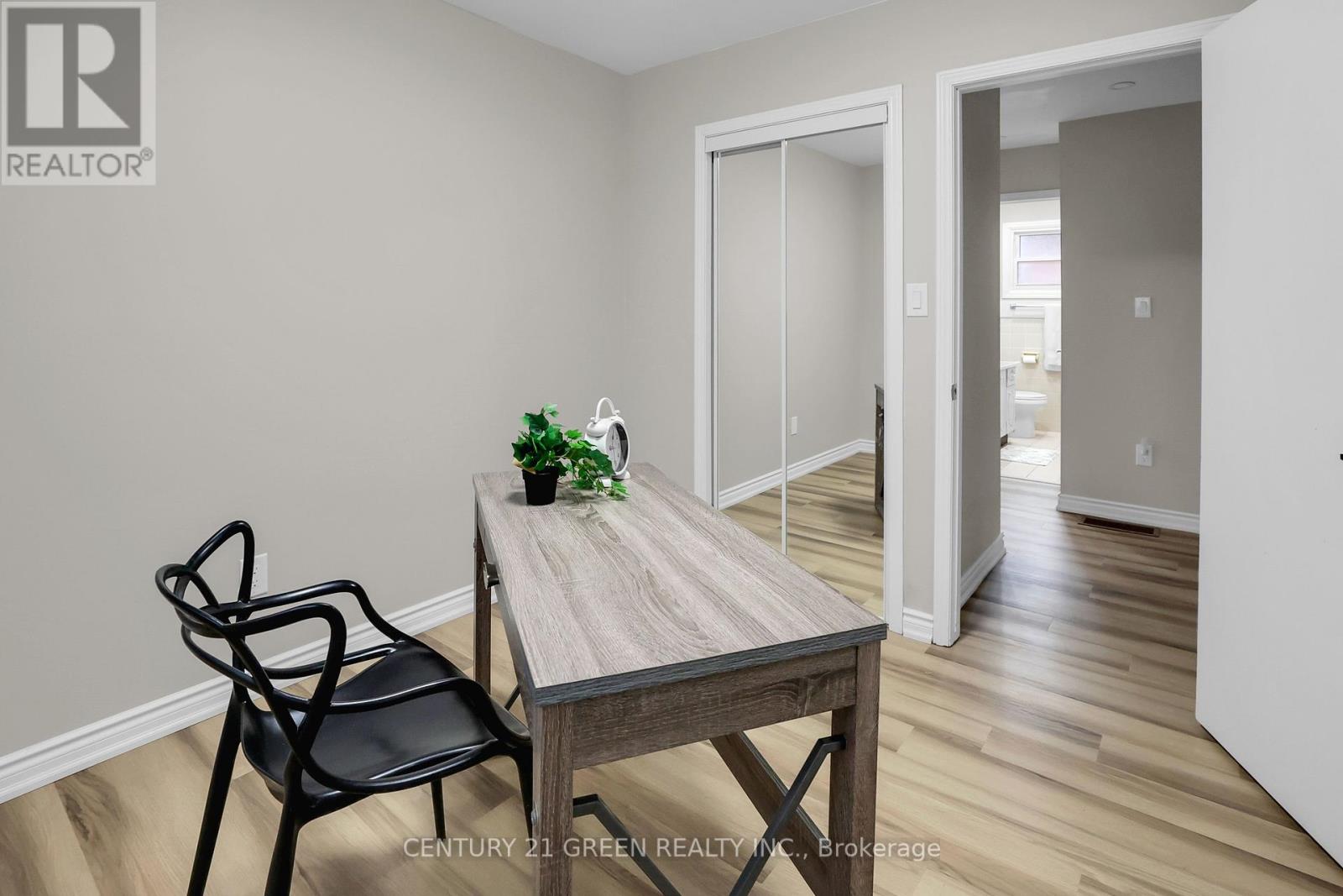 7812 Badger Road, Niagara Falls (West Wood), Ontario  L2H 2J5 - Photo 17 - X12217582