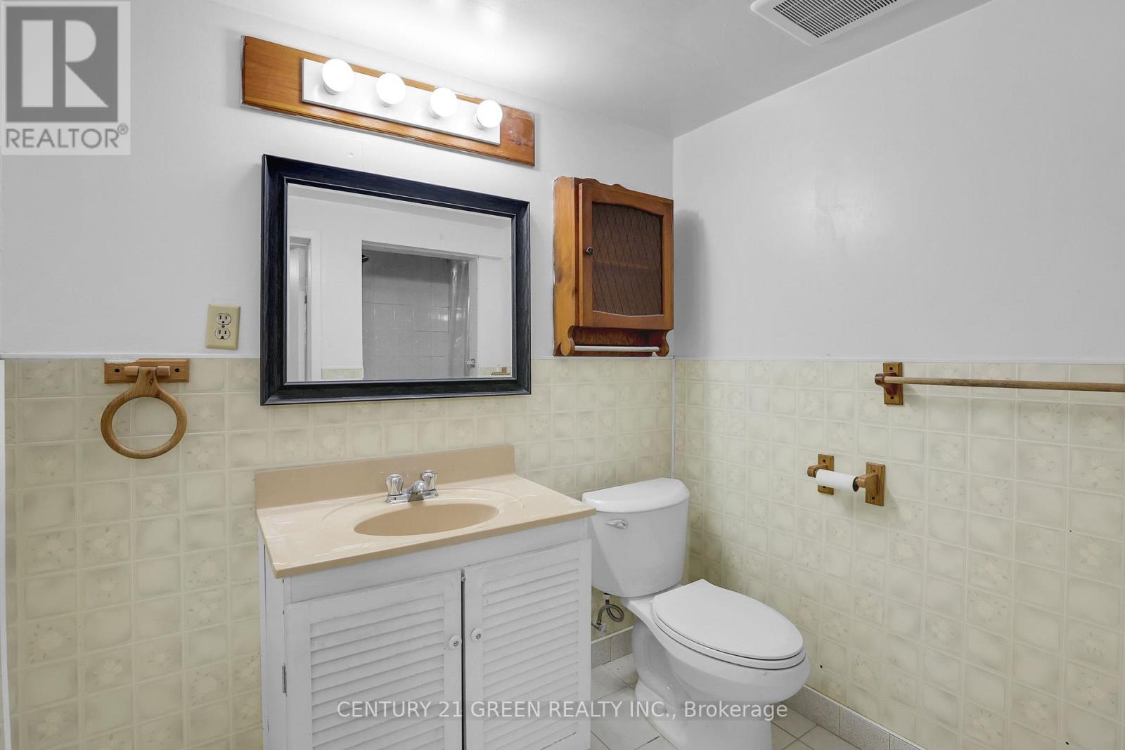 7812 Badger Road, Niagara Falls (West Wood), Ontario  L2H 2J5 - Photo 25 - X12217582