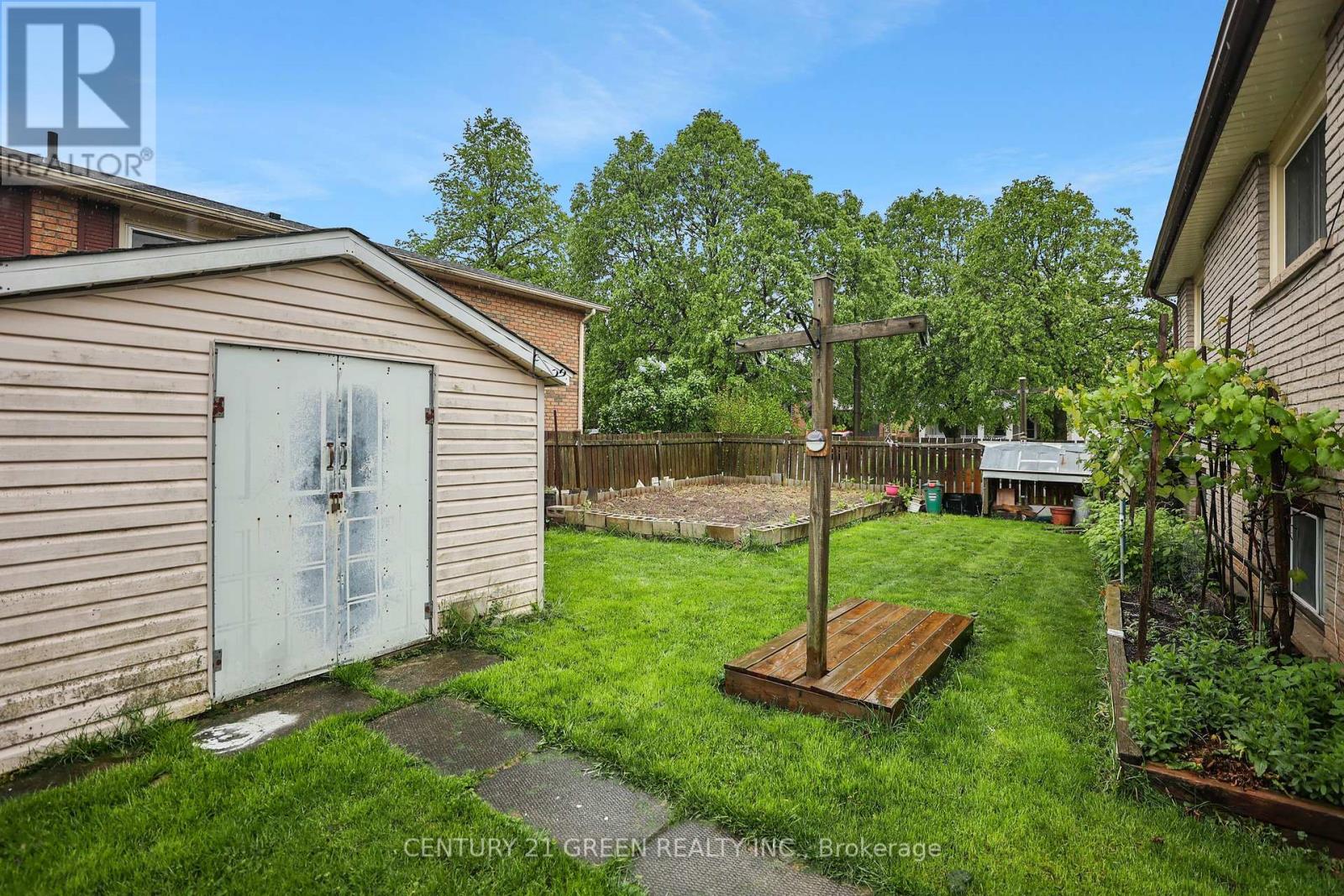 7812 Badger Road, Niagara Falls (West Wood), Ontario  L2H 2J5 - Photo 29 - X12217582
