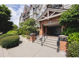 213 17769 57 AVENUE, Surrey, British Columbia