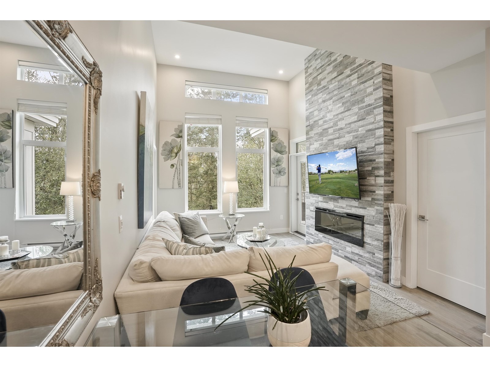 405 15436 31 Avenue, Surrey, British Columbia  V3Z 1H3 - Photo 4 - R3014377