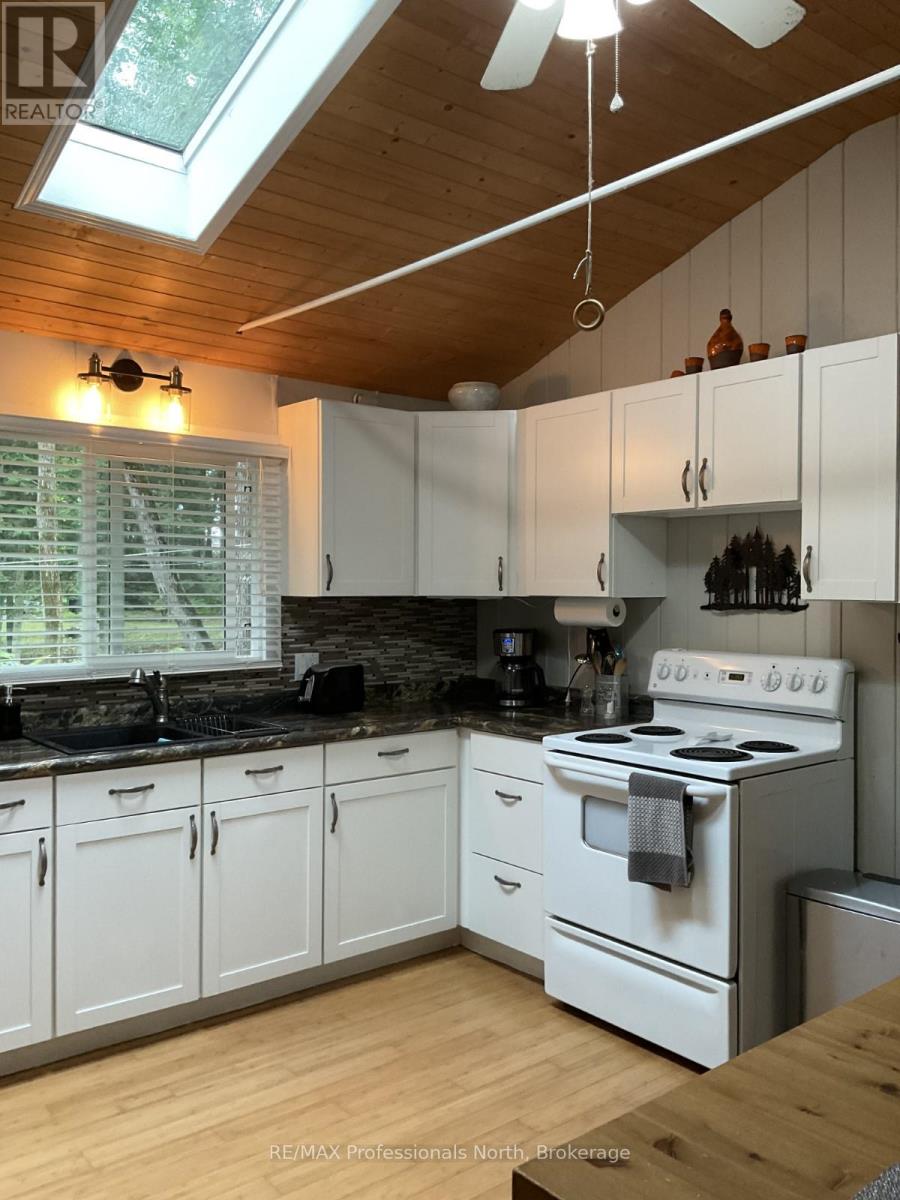 1083 Jones Road, Algonquin Highlands, Ontario  K0M 1J1 - Photo 18 - X12213785
