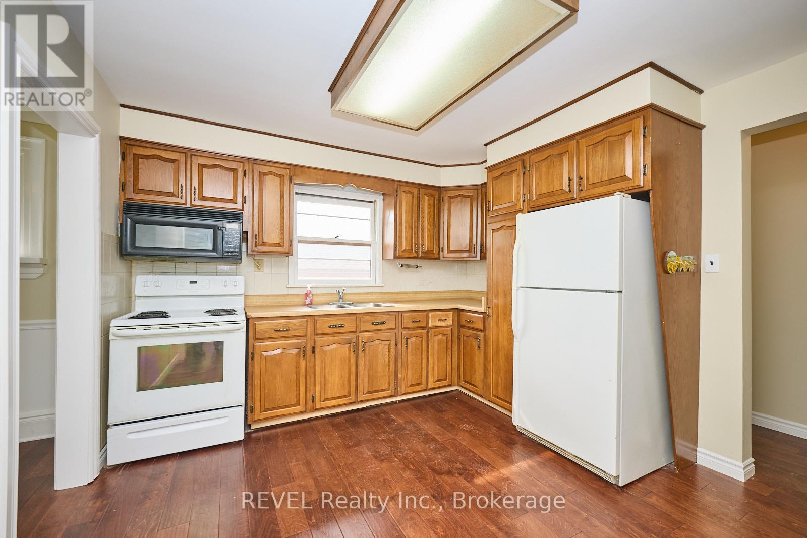 8076 Beaverdams Road, Niagara Falls (Ascot), Ontario  L2H 1R8 - Photo 12 - X12217610