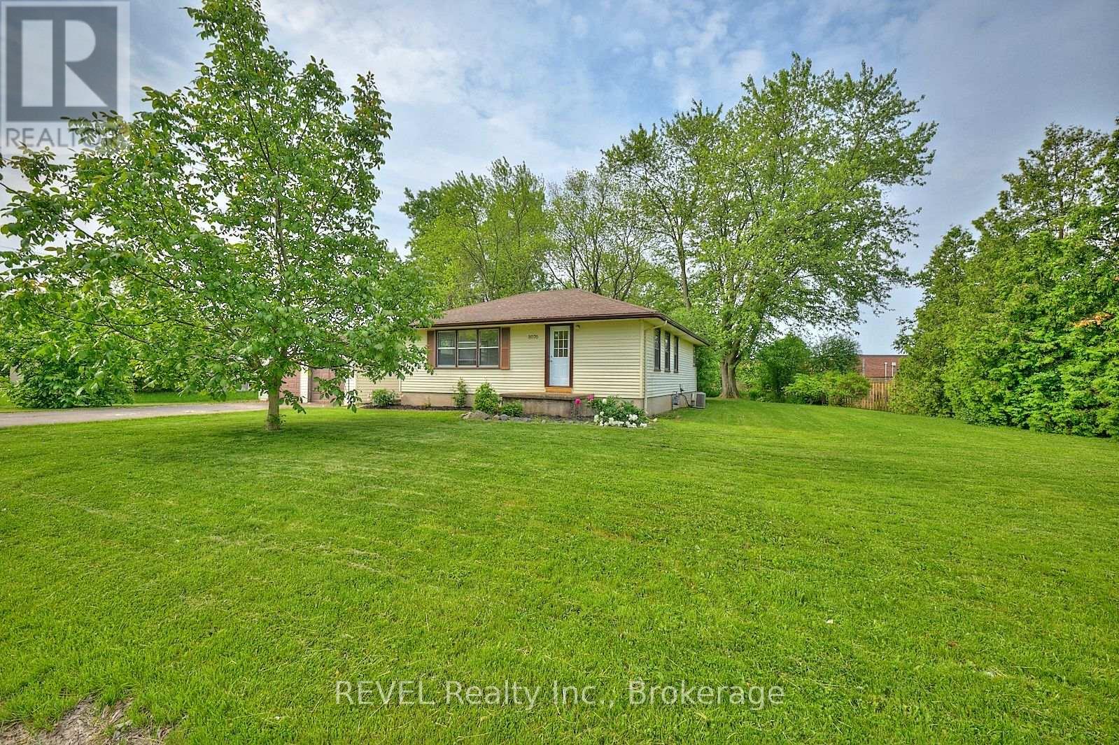 8076 Beaverdams Road, Niagara Falls (Ascot), Ontario  L2H 1R8 - Photo 4 - X12217610