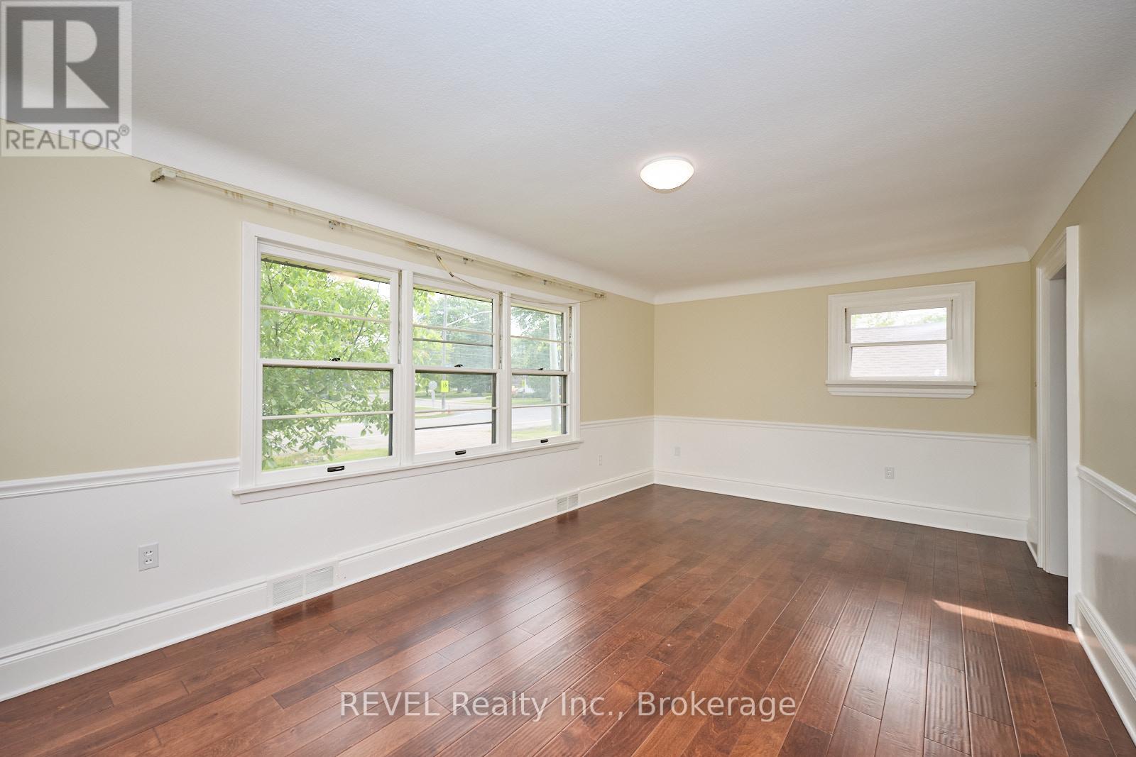 8076 Beaverdams Road, Niagara Falls (Ascot), Ontario  L2H 1R8 - Photo 8 - X12217610