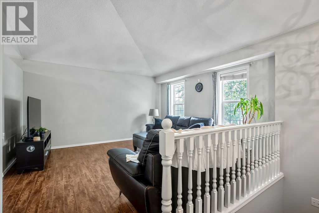327 Copperfield Gardens Se, Calgary, Alberta  T2Z 4C3 - Photo 2 - A2230574