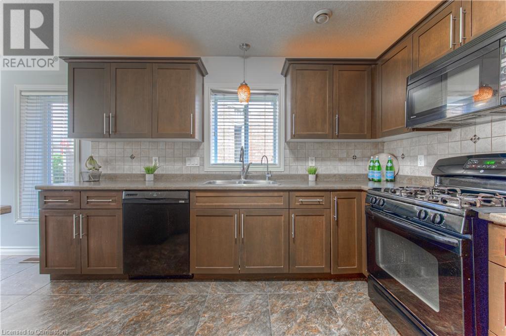 139 Pebblecreek Drive, Kitchener, Ontario  N2A 4M4 - Photo 10 - 40738732