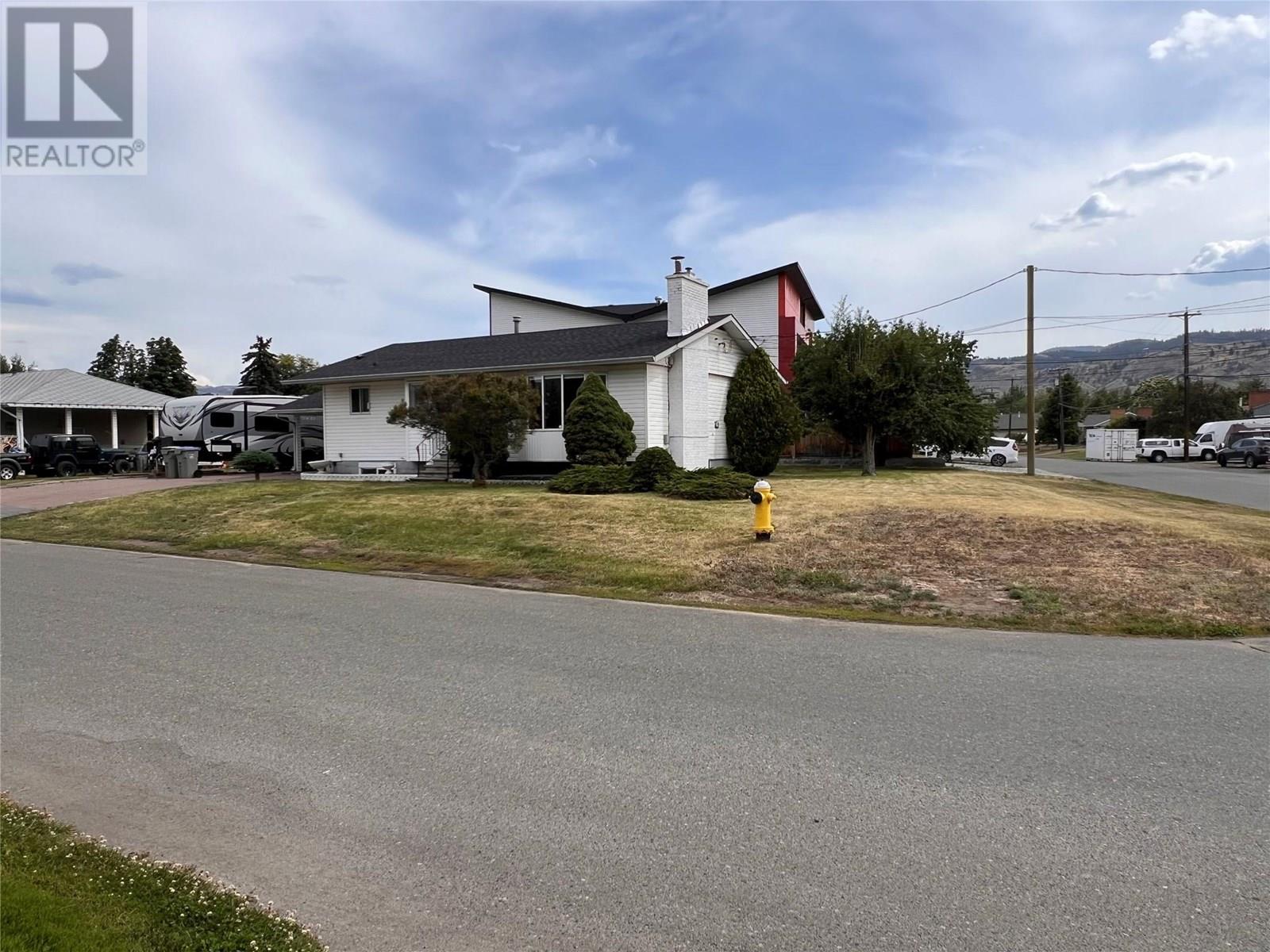 971 Kirkland Place, Kamloops, British Columbia  V2B 3Y7 - Photo 3 - 10352070