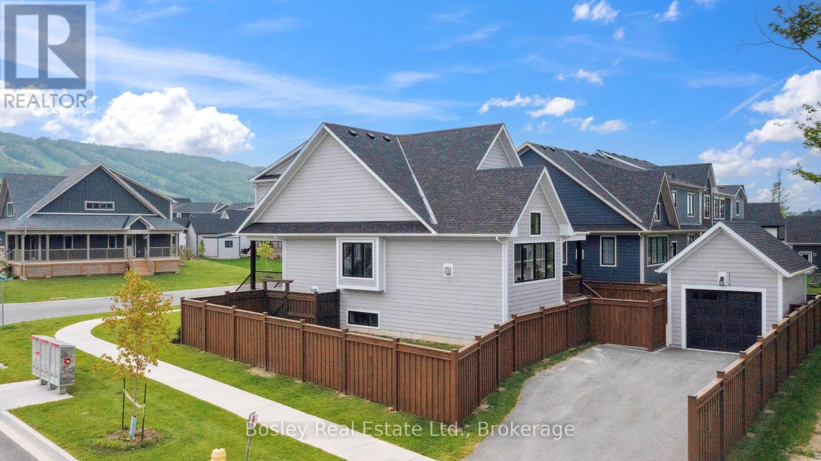 114 Courtland Street, Blue Mountains, Ontario  L9Y 4E2 - Photo 31 - X12217592