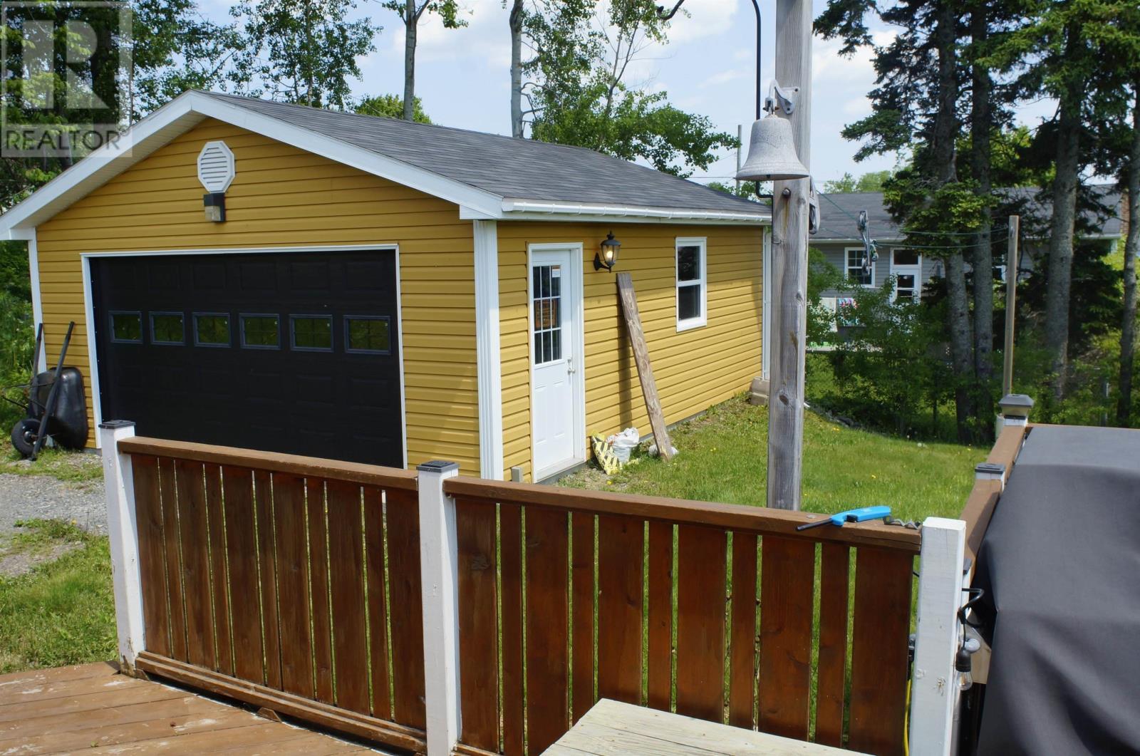 202 Leeside, Coxheath, Nova Scotia  B1R 1S6 - Photo 3 - 202514493
