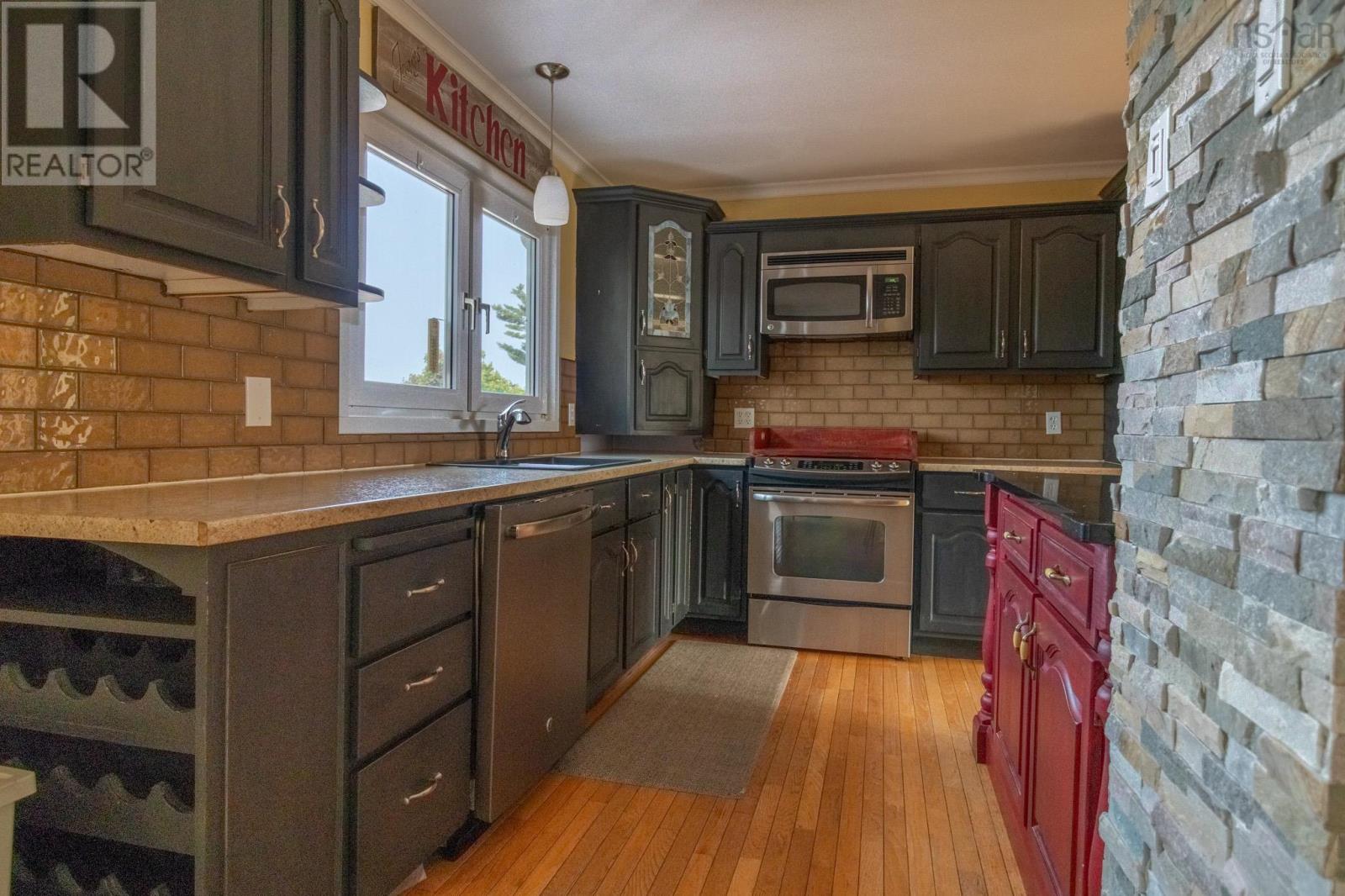 202 Leeside, Coxheath, Nova Scotia  B1R 1S6 - Photo 7 - 202514493