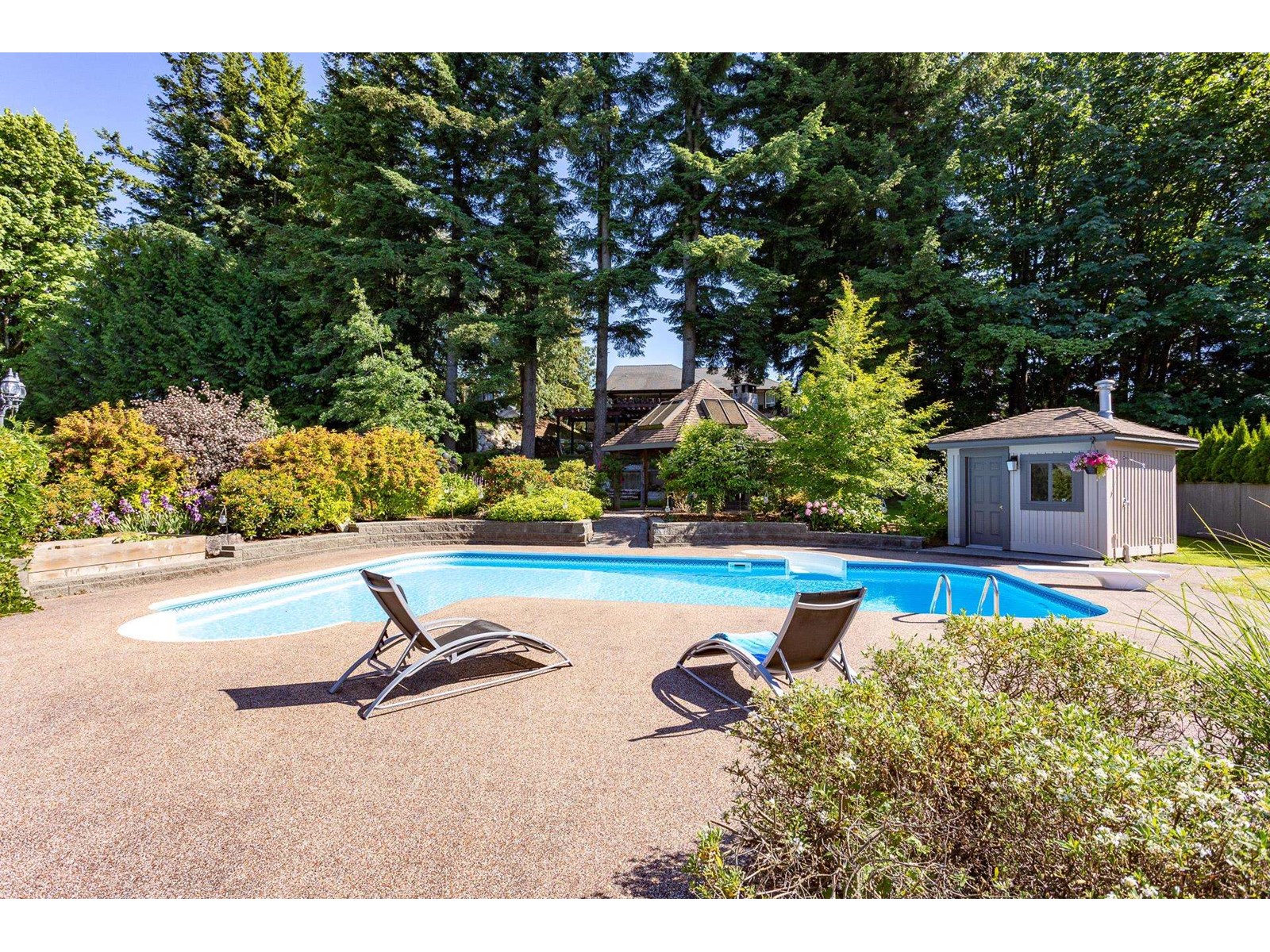 8531 Bannister Drive, Mission, British Columbia  V2V 6Y3 - Photo 36 - R3015072