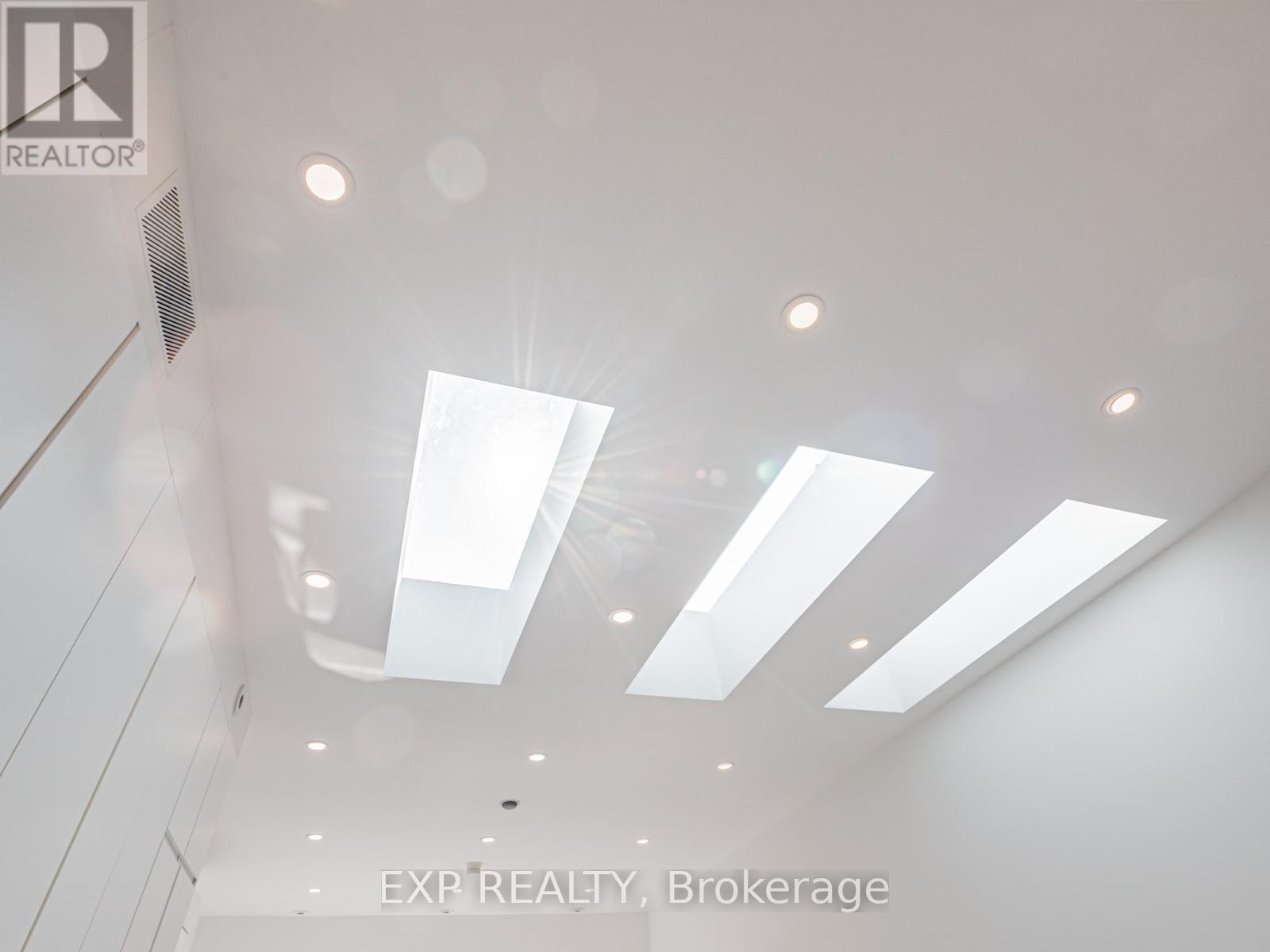44 Massey Street, Toronto, Ontario  M6J 2T4 - Photo 24 - C12217591