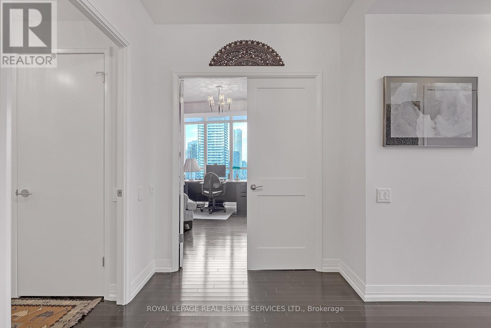 4101 - 21 Carlton Street, Toronto (Church-Yonge Corridor), Ontario  M5B 1L3 - Photo 2 - C12217619