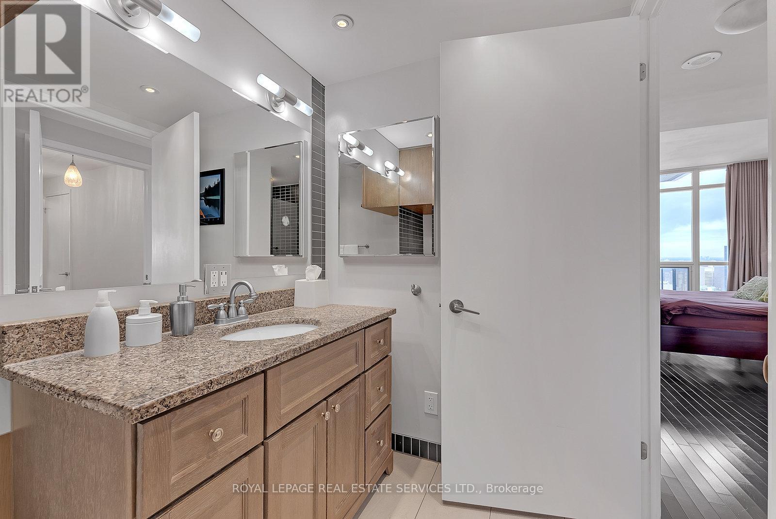 4101 - 21 Carlton Street, Toronto (Church-Yonge Corridor), Ontario  M5B 1L3 - Photo 23 - C12217619