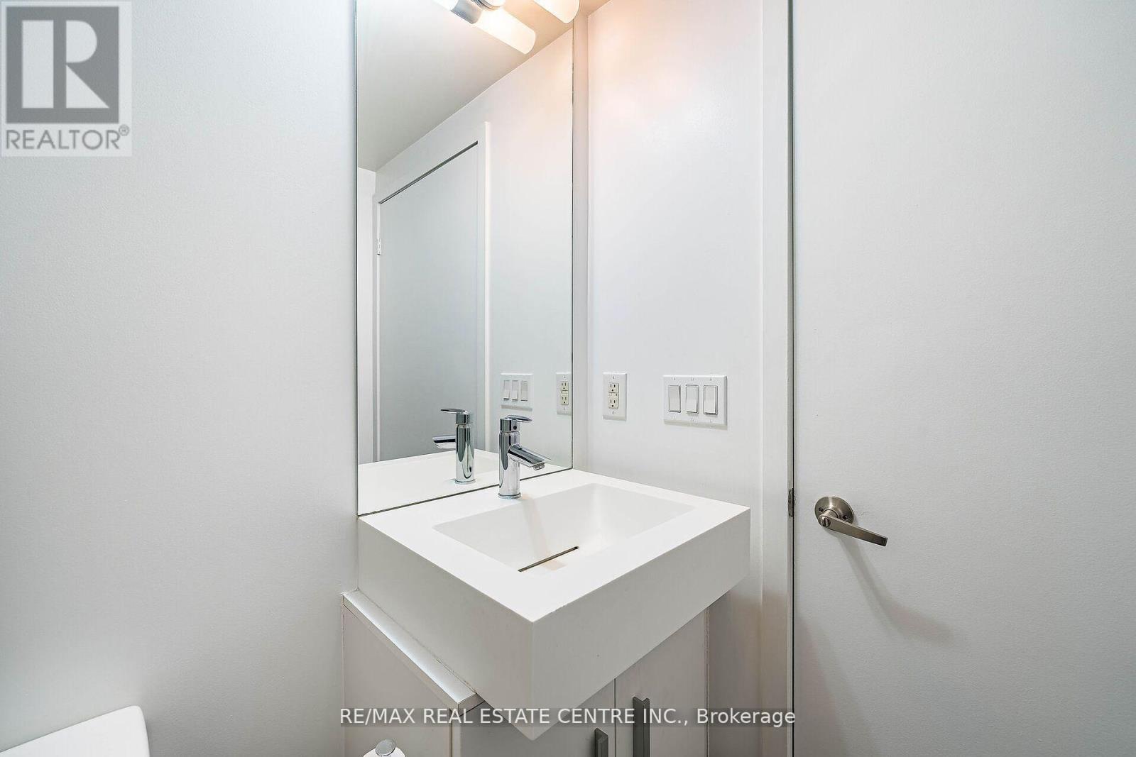 233 - 38 Dan Leckie Way, Toronto, Ontario  M5V 2V6 - Photo 23 - C12217627