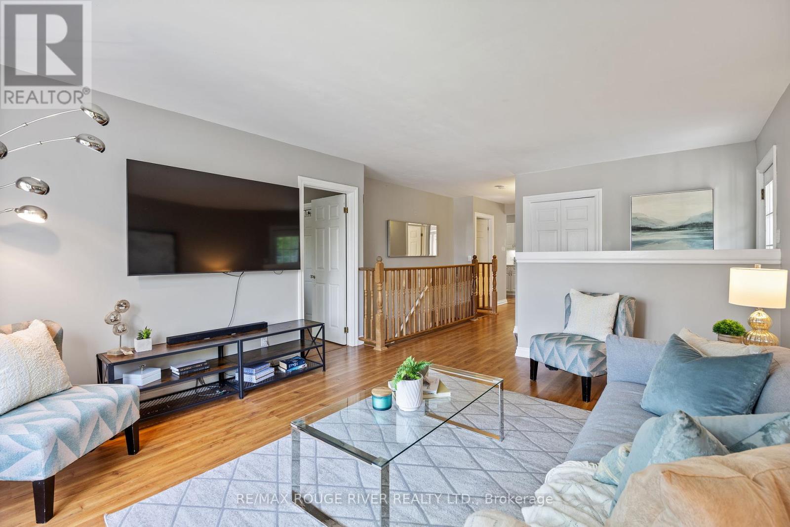 716 Hillcrest Road, Pickering, Ontario  L1W 2P1 - Photo 10 - E12217620