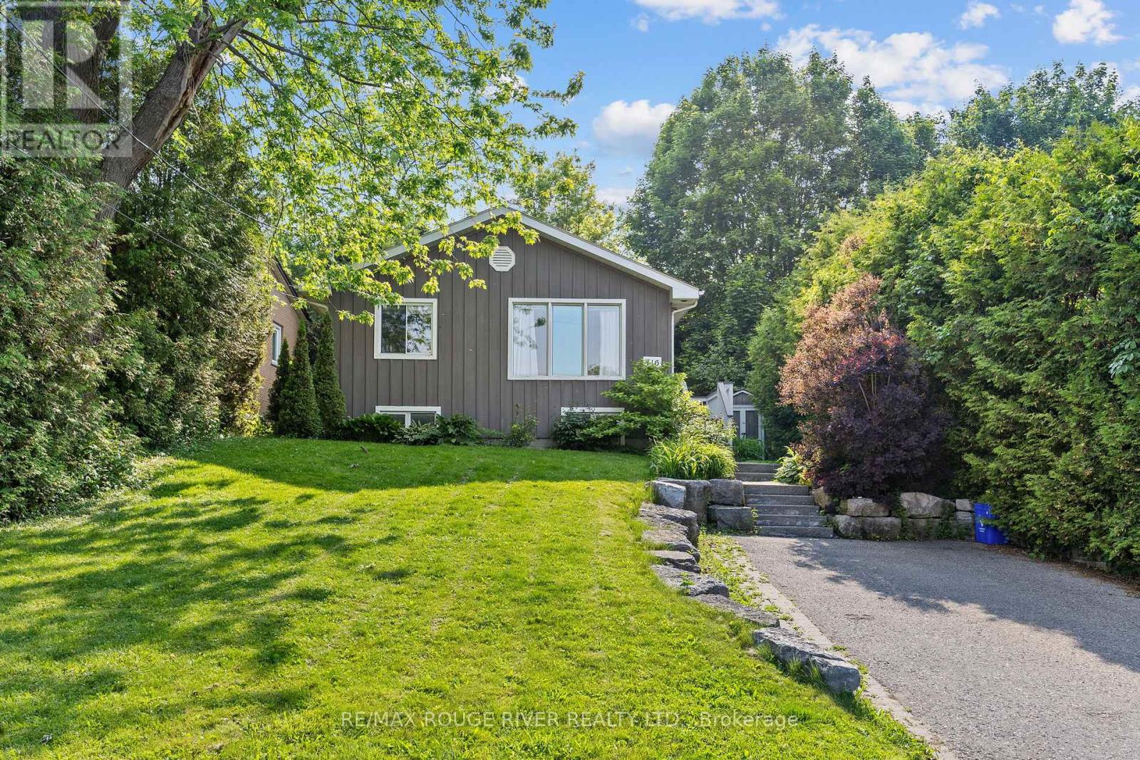 716 Hillcrest Road, Pickering, Ontario  L1W 2P1 - Photo 2 - E12217620
