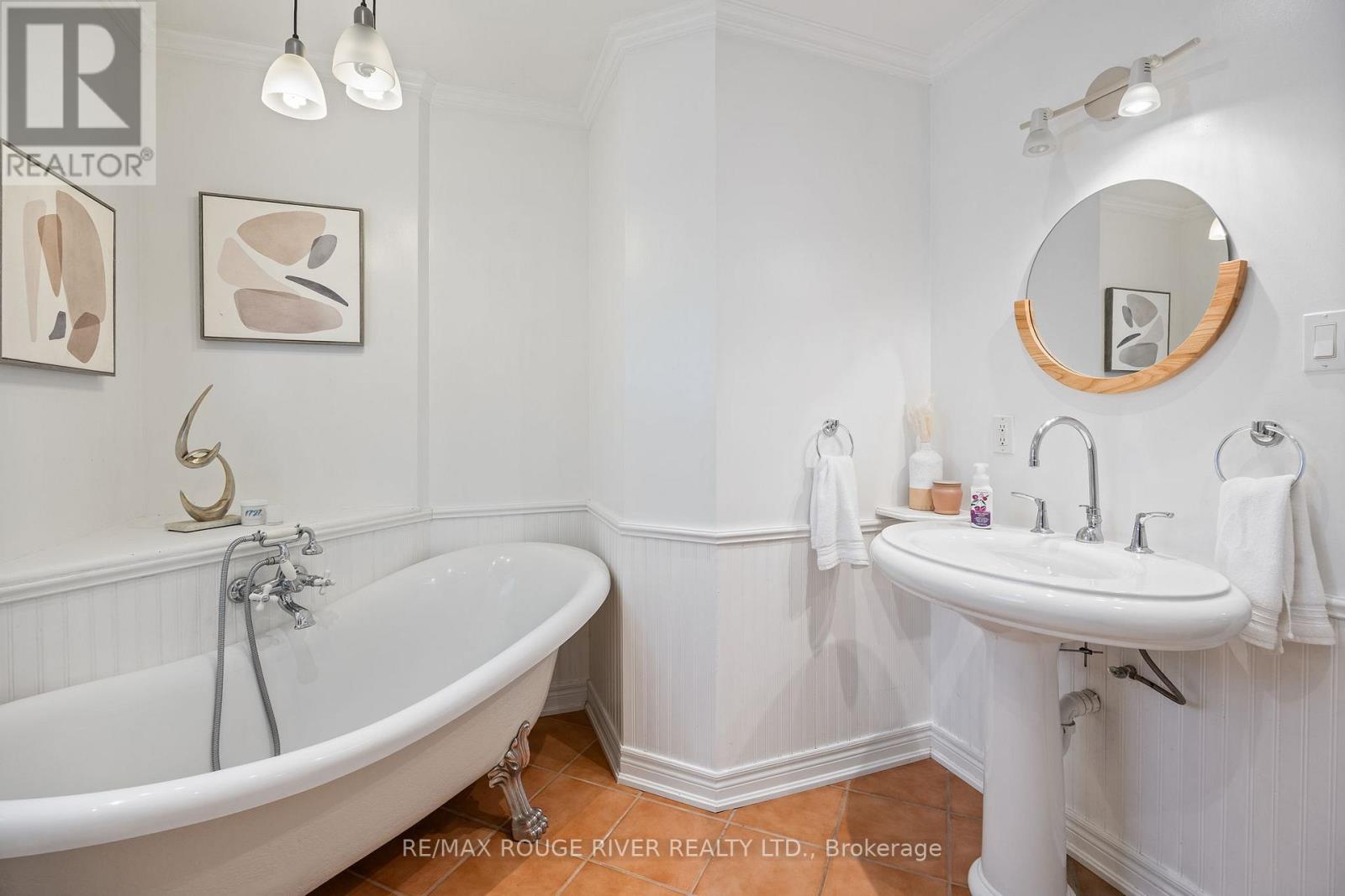 716 Hillcrest Road, Pickering, Ontario  L1W 2P1 - Photo 24 - E12217620