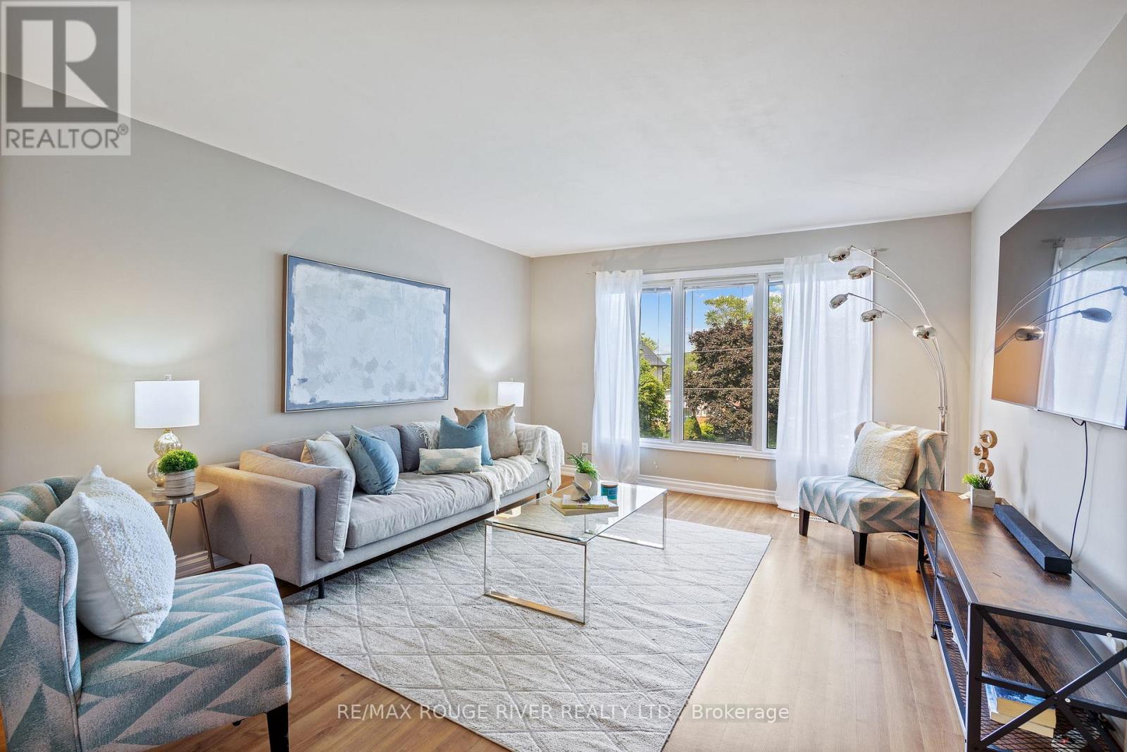 716 Hillcrest Road, Pickering, Ontario  L1W 2P1 - Photo 8 - E12217620