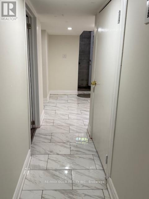 3790 Morning Star Drive, Mississauga, Ontario  L4T 1Y9 - Photo 15 - W12171350